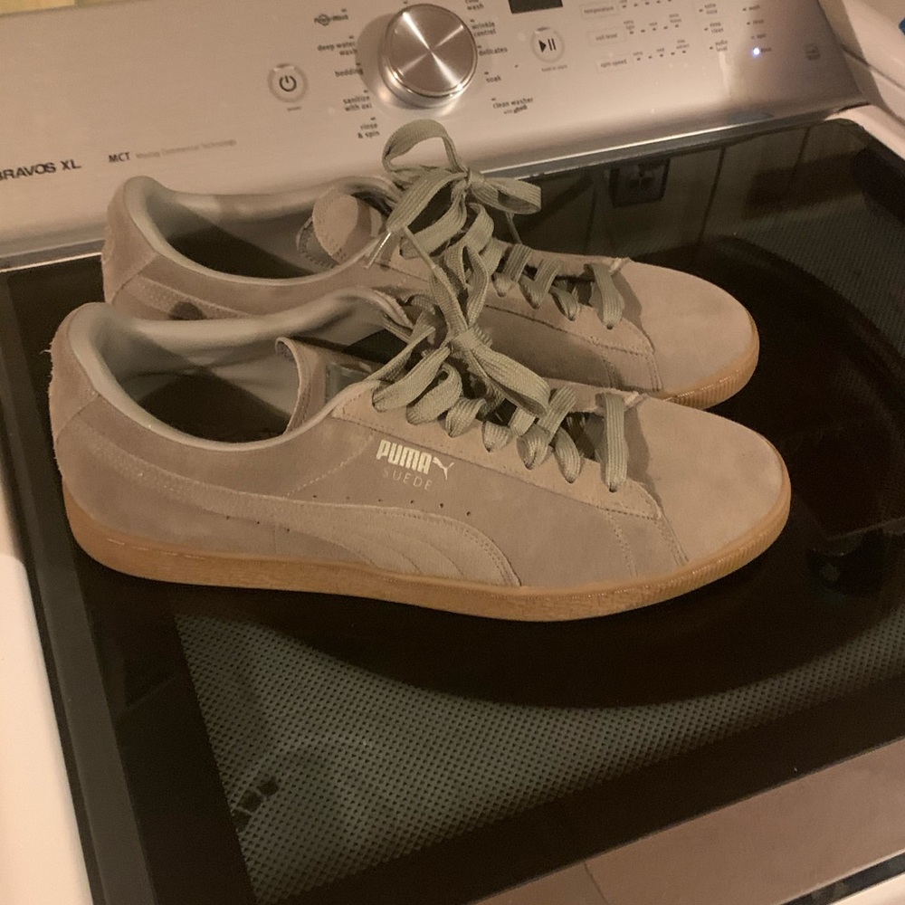 Puma suedes